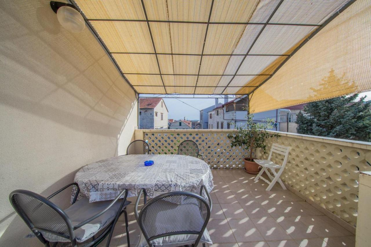 Apartmani Katija Komiza Exterior photo